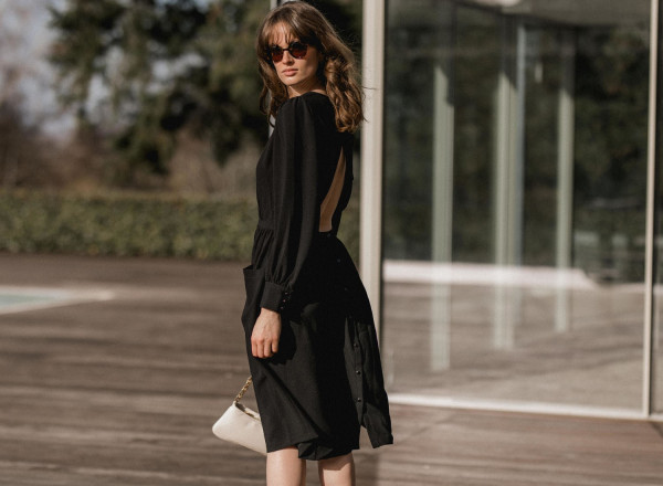 Robe noire Suzanne 